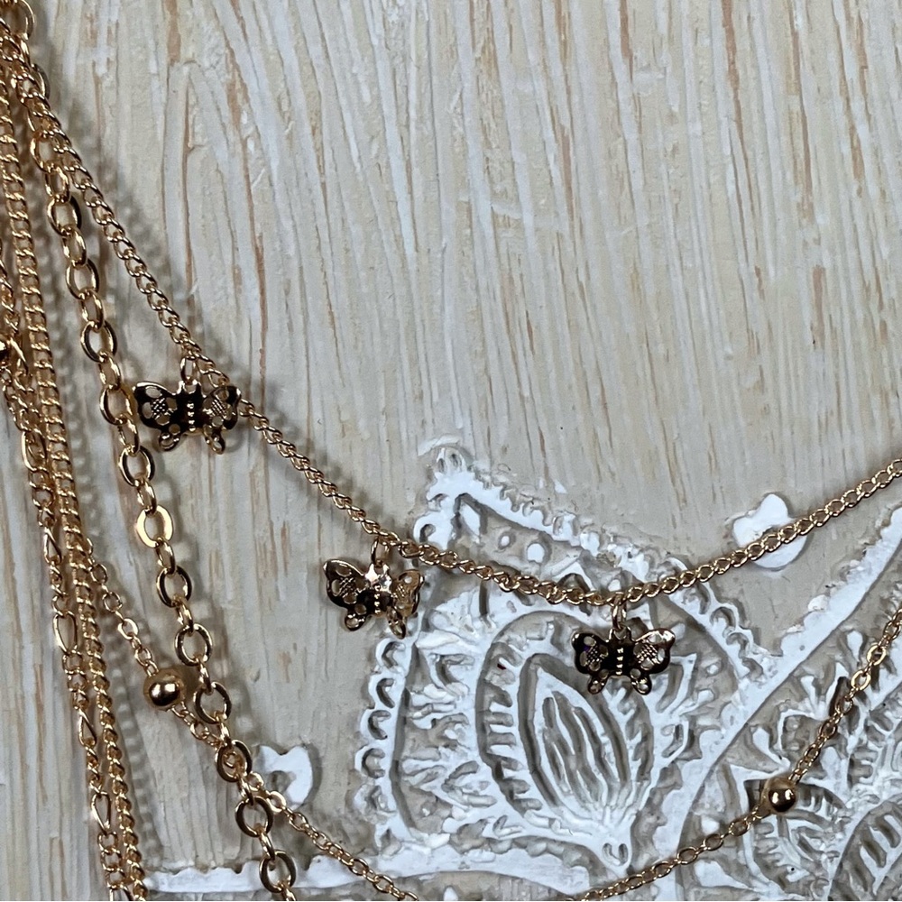 NWT Claire’s Gold Tone 3D Butterfly Multi Strand Choker Necklace Fairy Festival - Picture 5 of 7